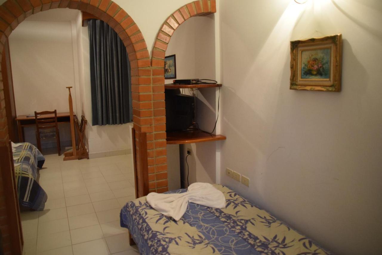 Hotel Portal Del Sol Асунсьйон Екстер'єр фото